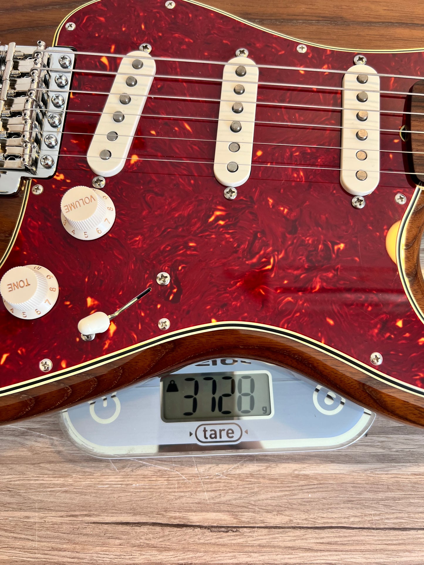 Hollowtone roasted Ash Strat