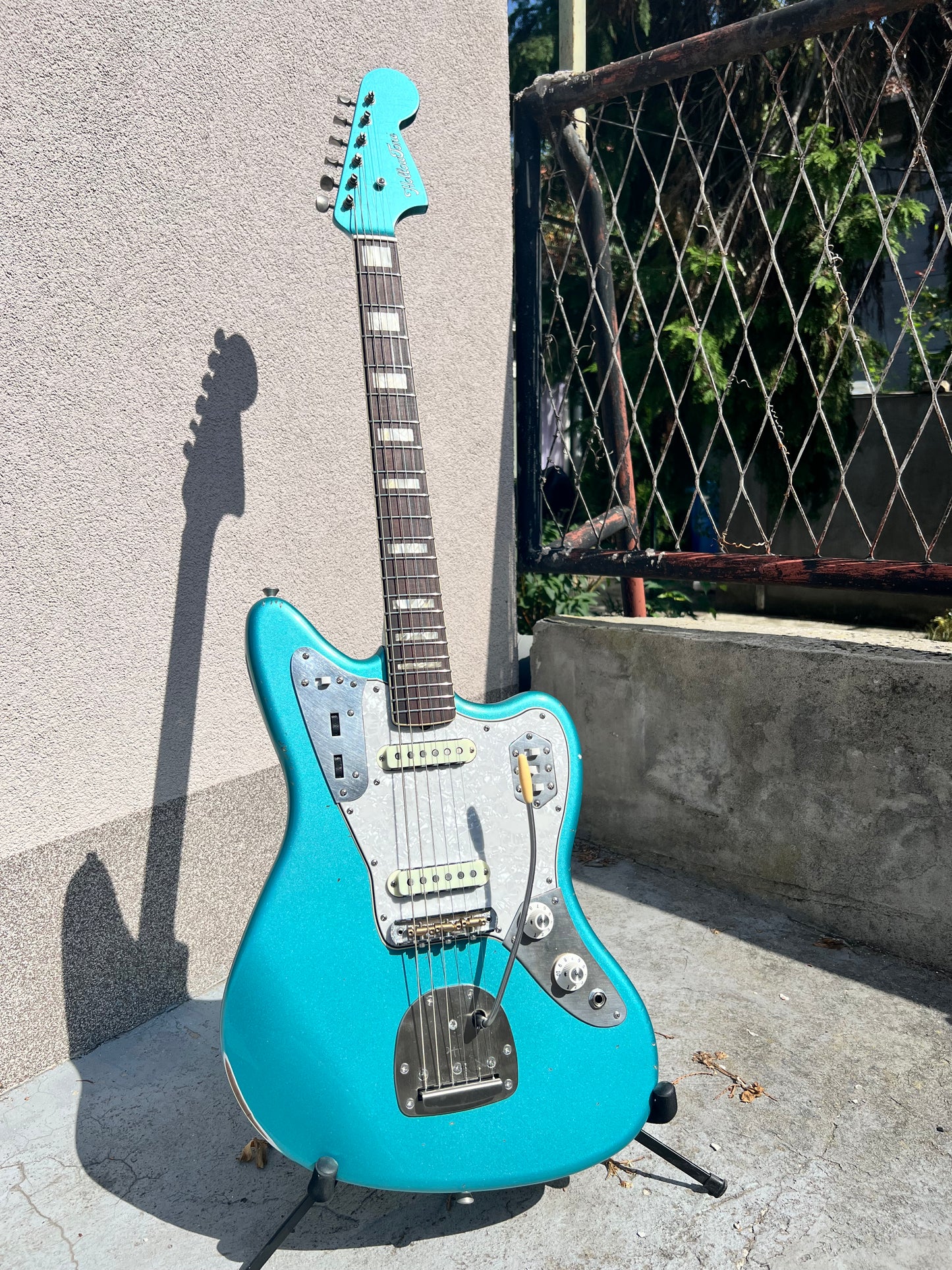 Hollowtone Jaguar (matching neck)