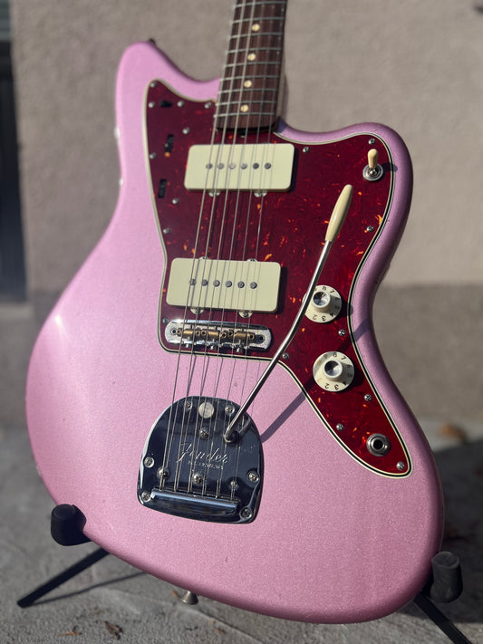 Hollowtone Jazzmaster in Burgundy mist relic