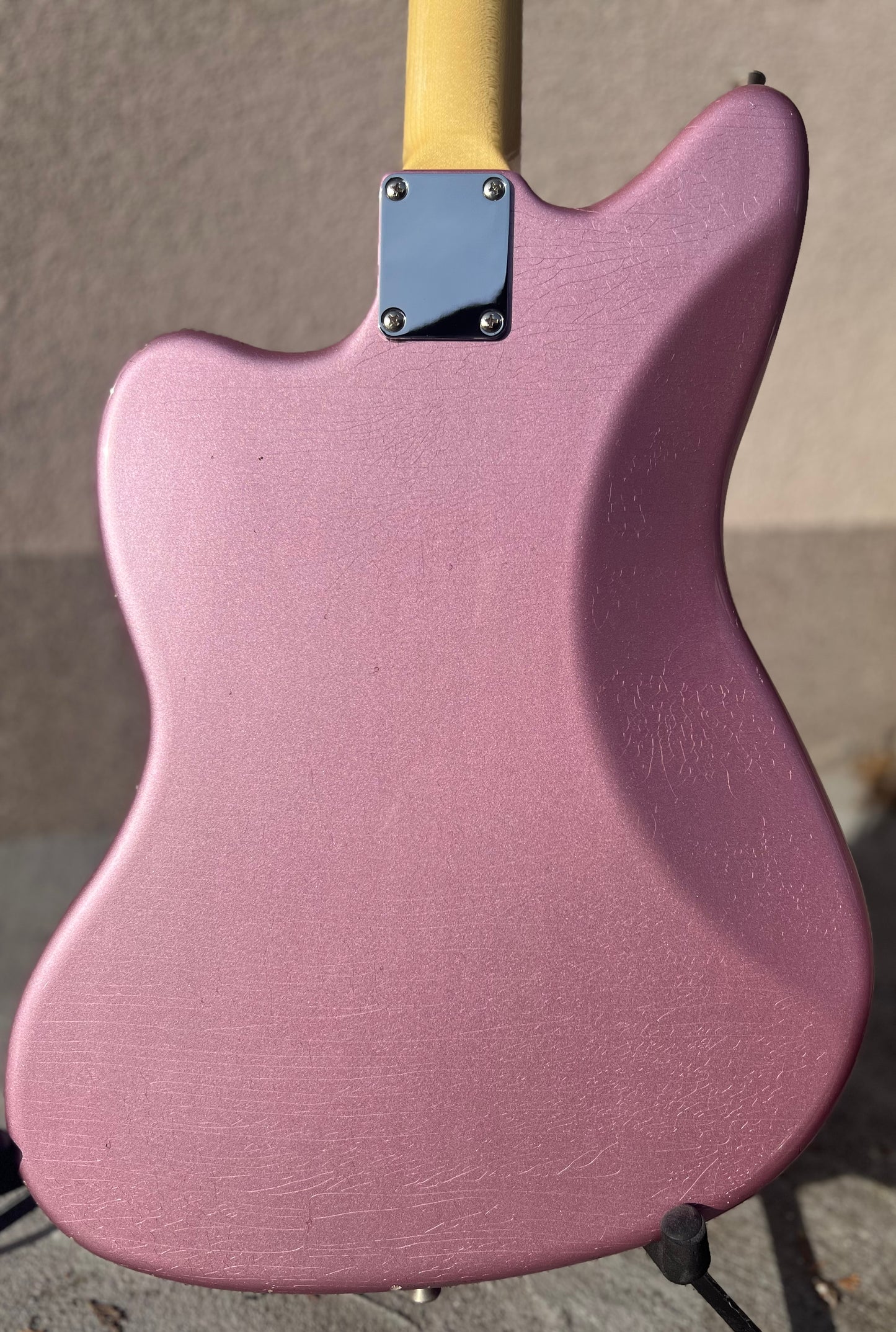 Hollowtone Jazzmaster in Burgundy mist relic