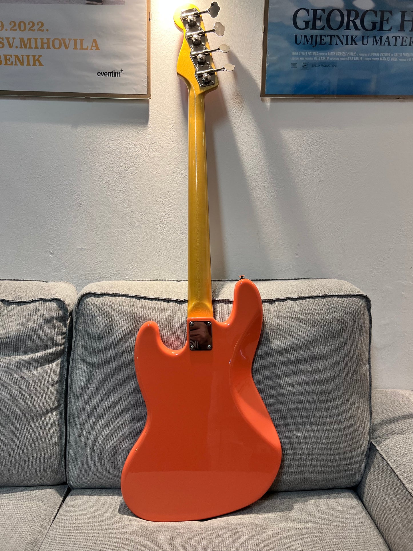 Hollowtone Jazz Bass in Coral Pink