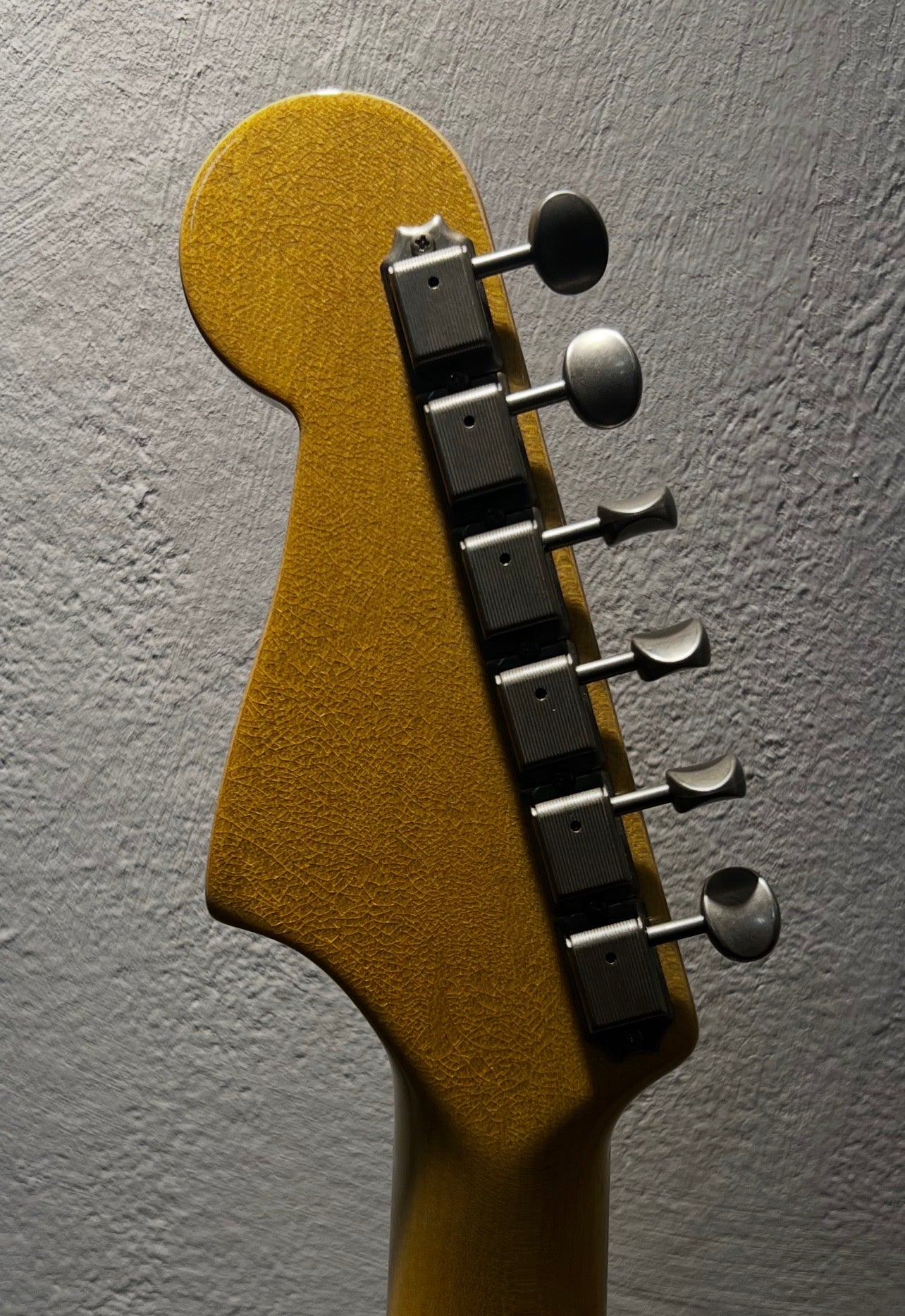 Hollowtone Hardtail Strat in Dakota Red relic