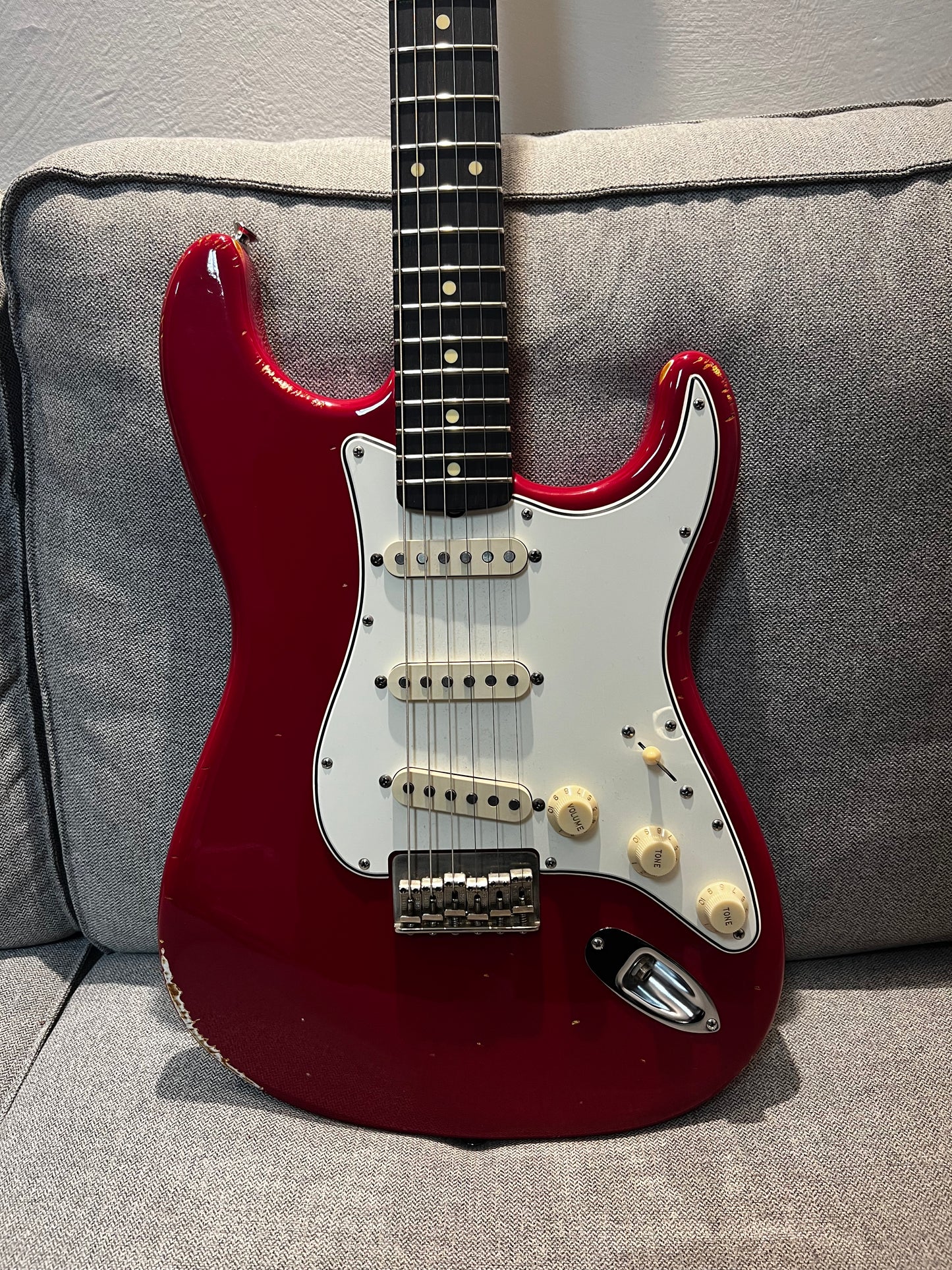 Hollowtone Hardtail Strat in Dakota Red relic