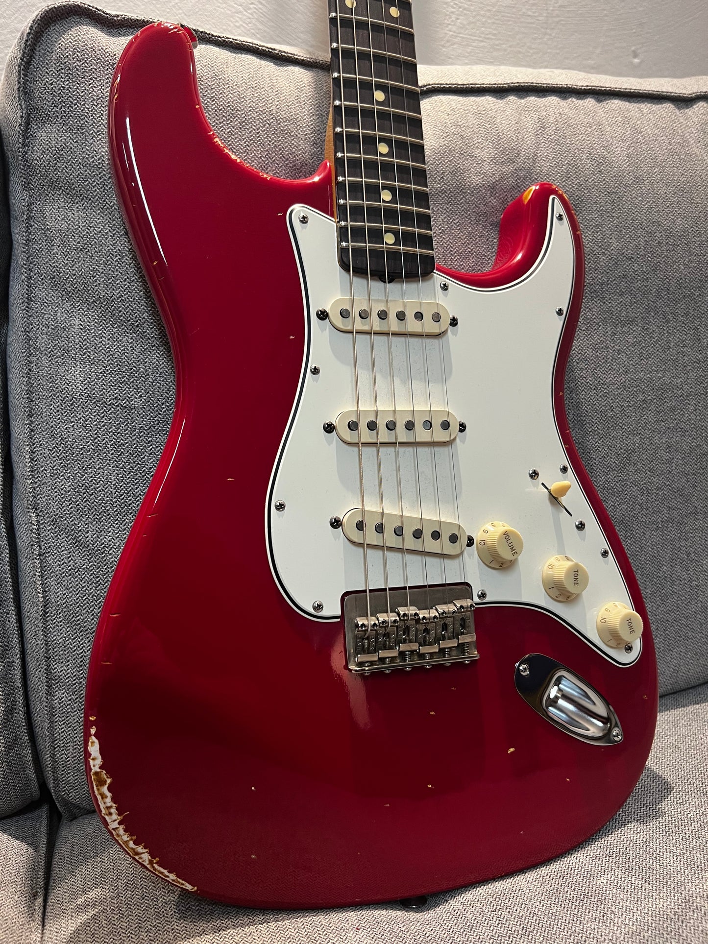 Hollowtone Hardtail Strat in Dakota Red relic