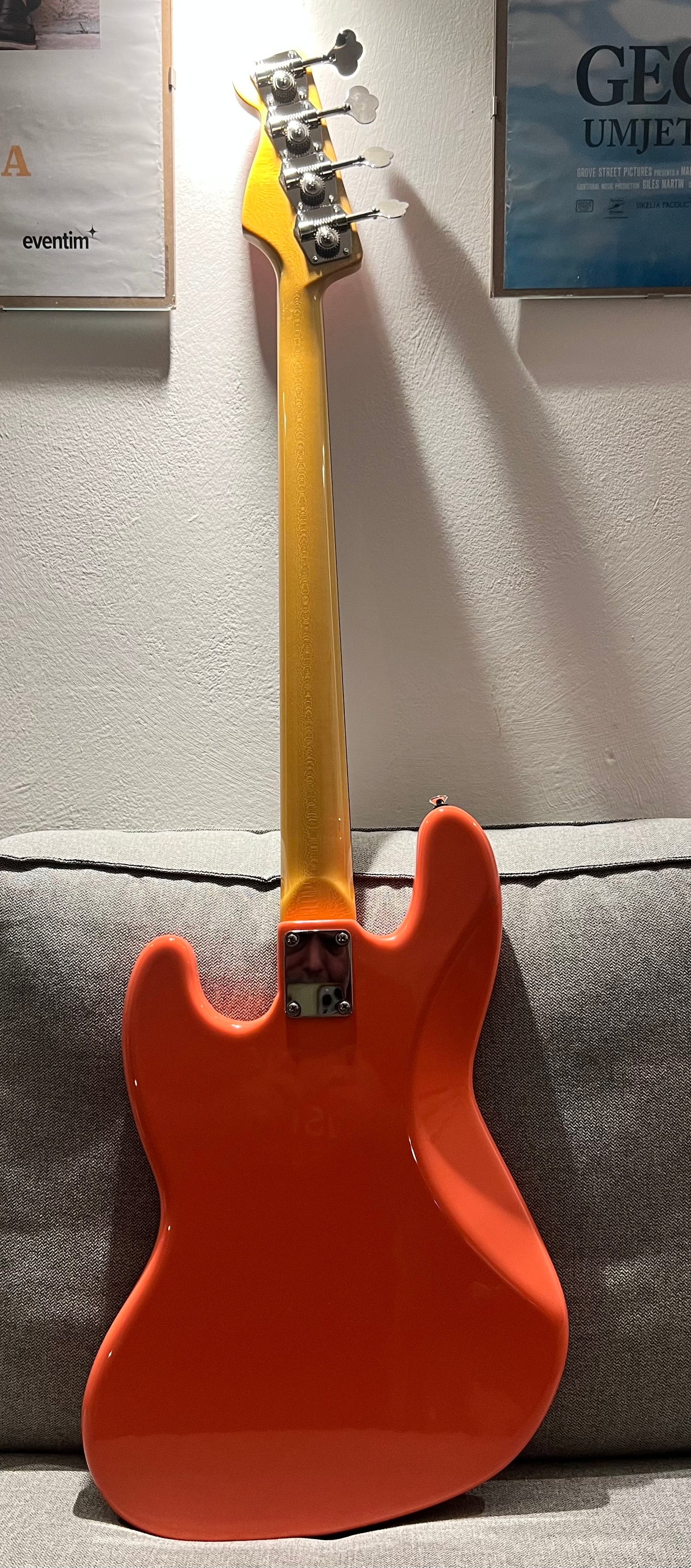 Hollowtone Jazz Bass in Coral Pink