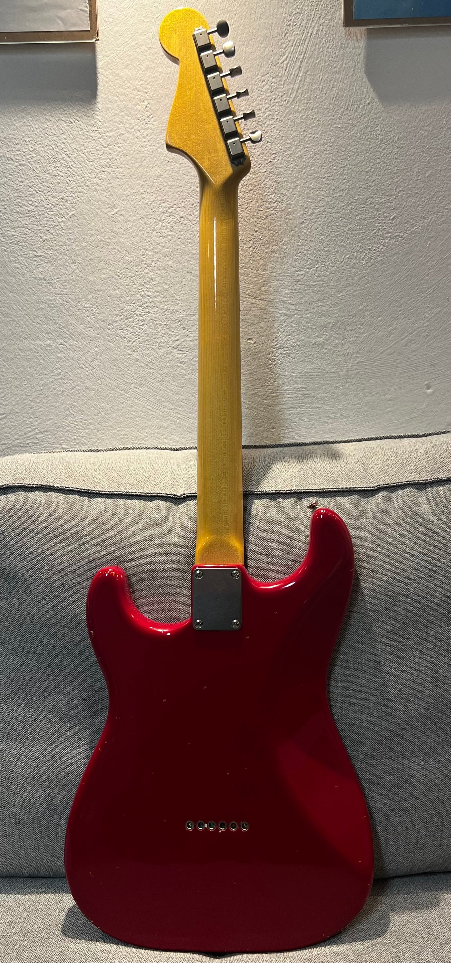 Hollowtone Hardtail Strat in Dakota Red relic
