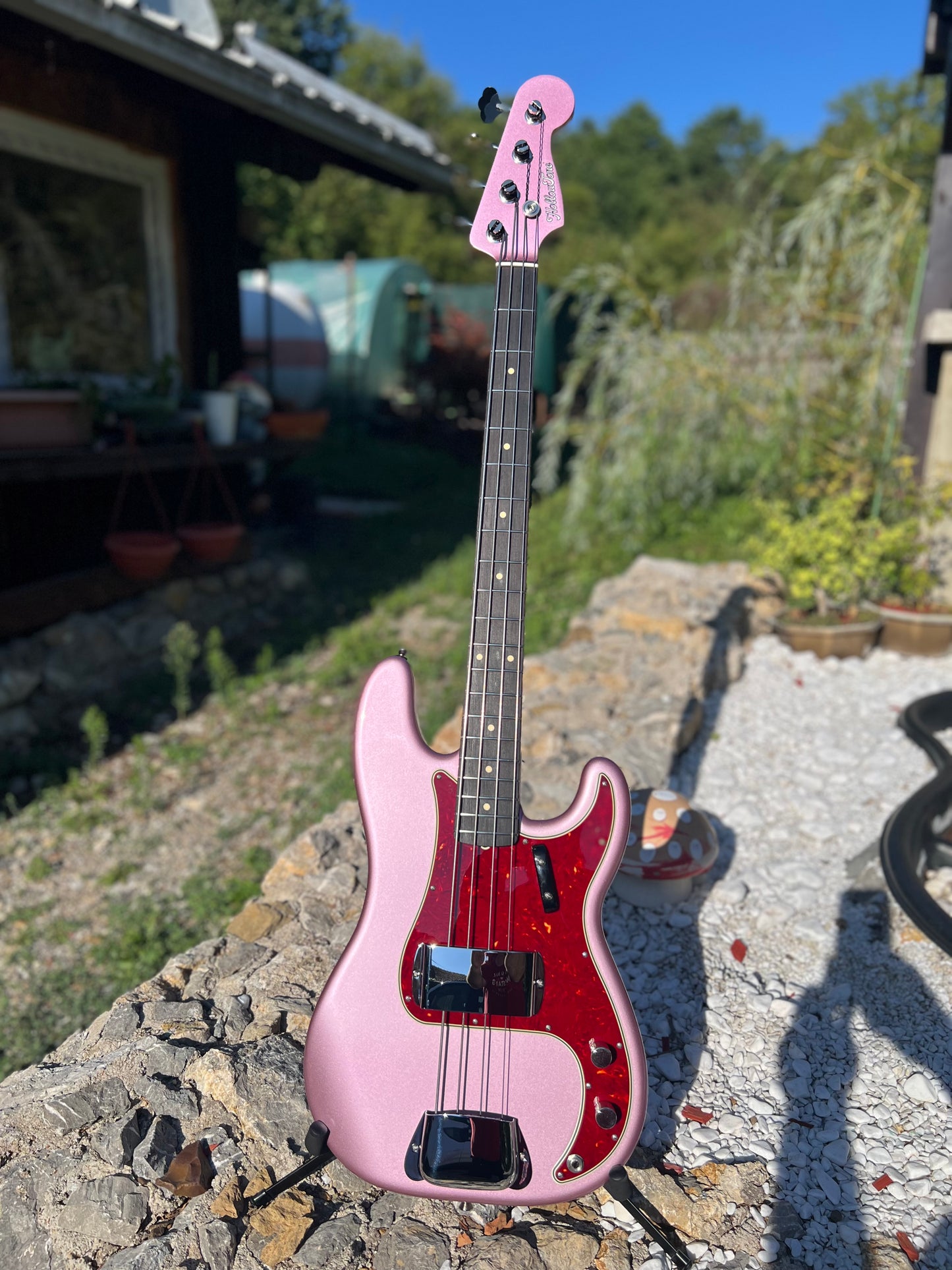 Hollowtone Precision Bass