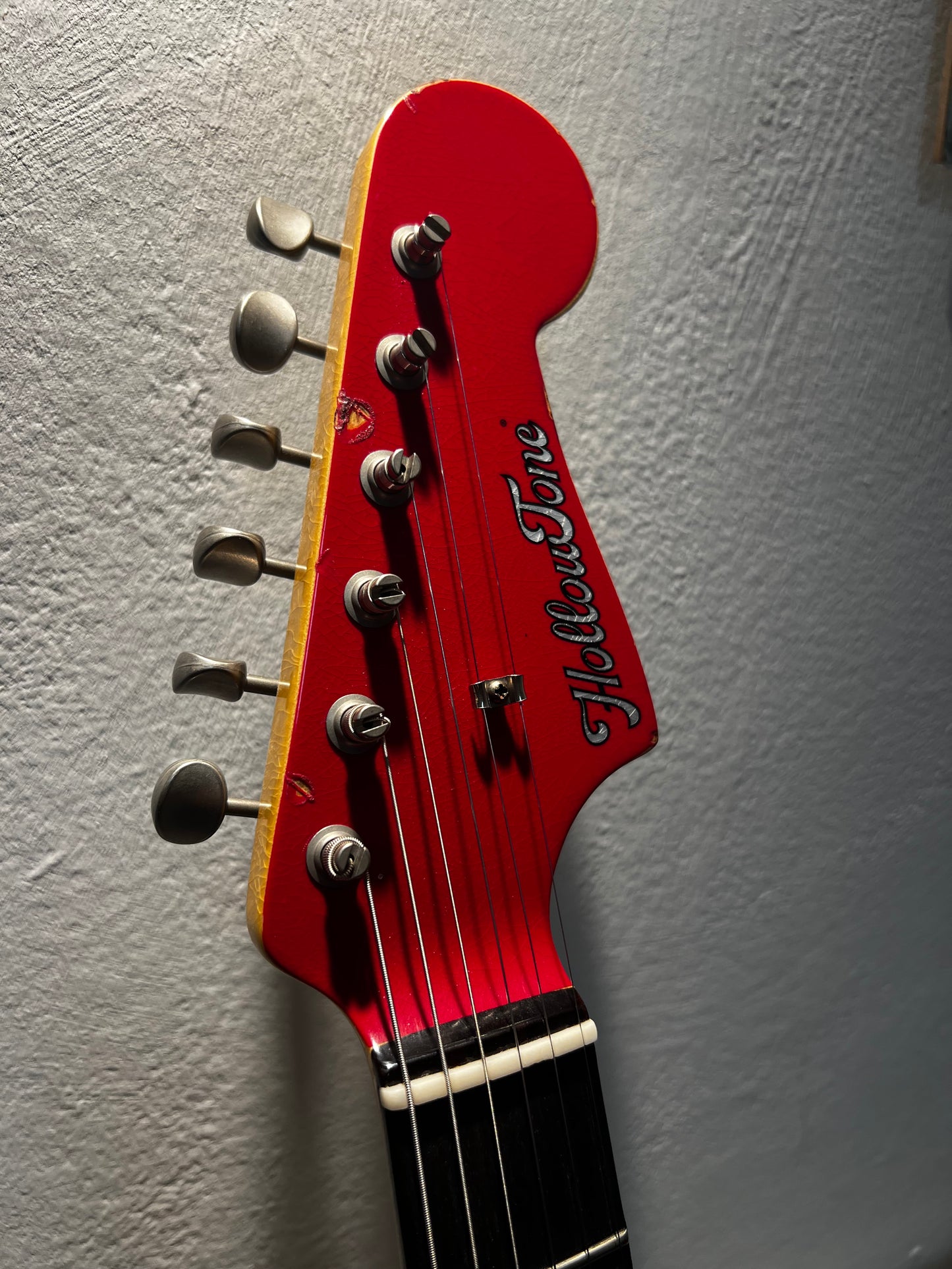 Hollowtone Hardtail Strat in Dakota Red relic