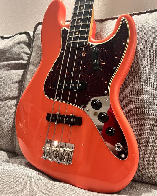 Hollowtone Jazz Bass in Coral Pink