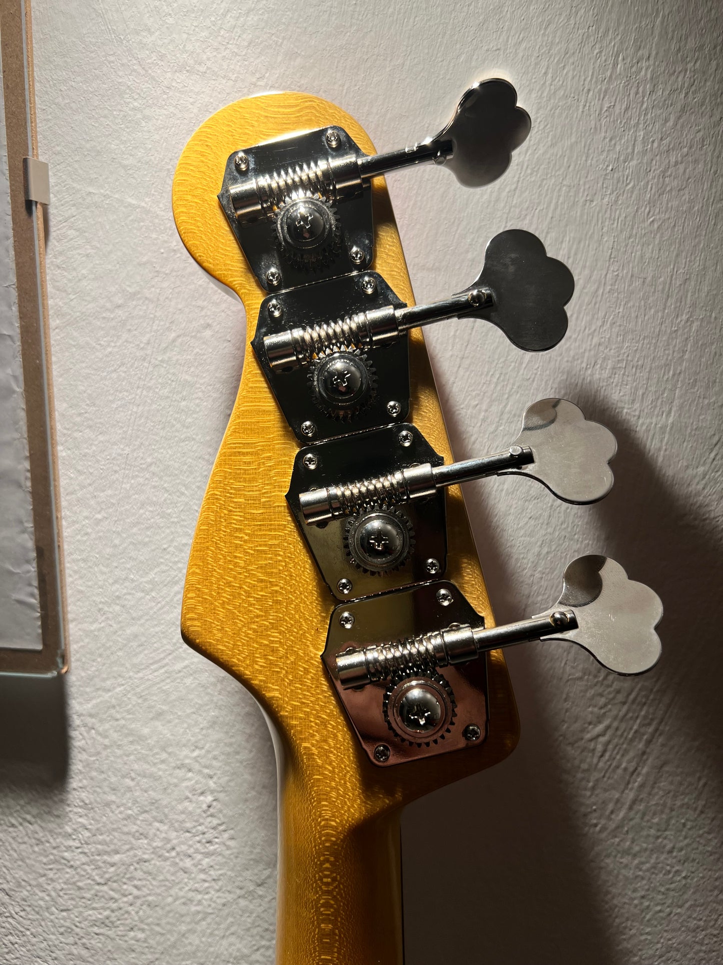 Hollowtone Jazz Bass in Coral Pink