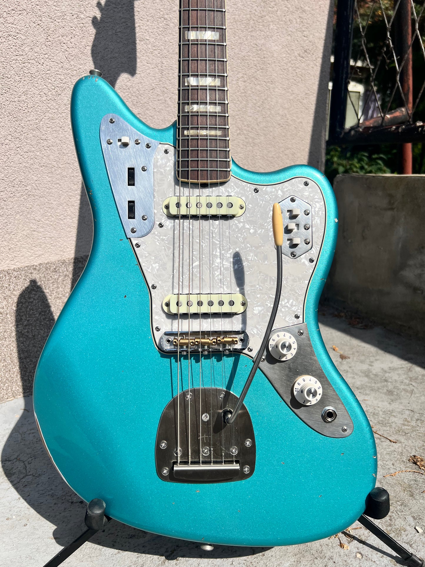 Hollowtone Jaguar (matching neck)