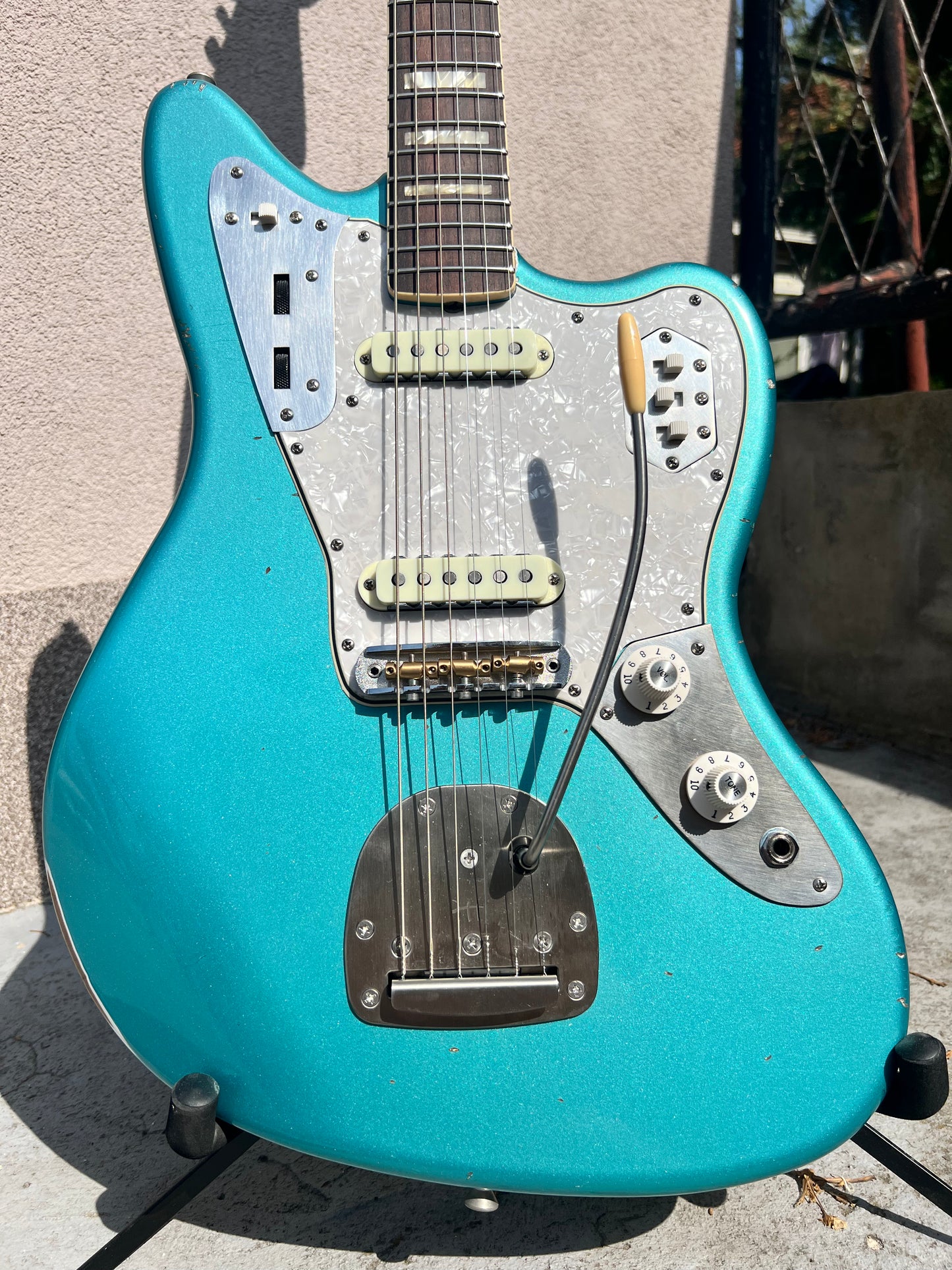 Hollowtone Jaguar (matching neck)